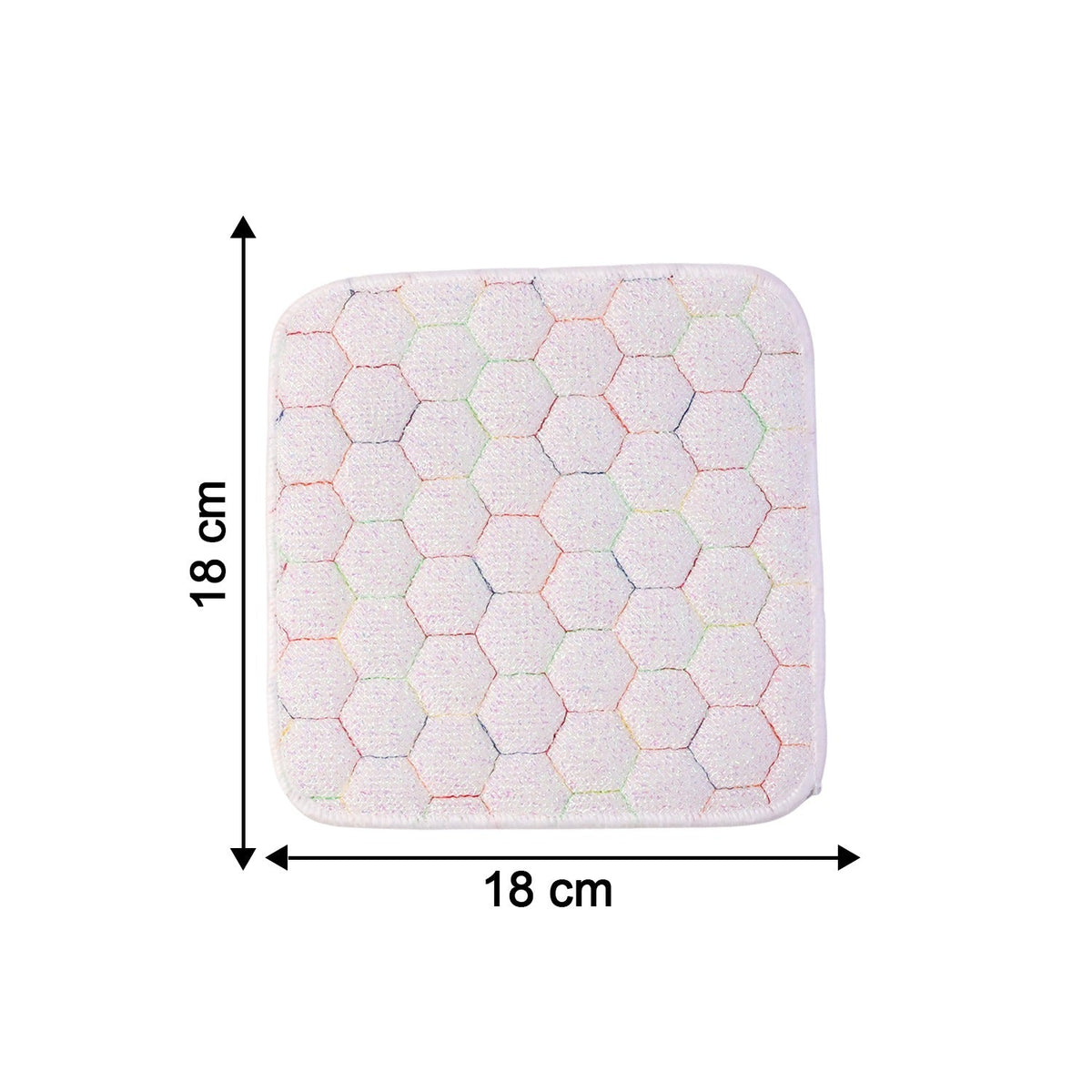 White honeycomb-patterned cleaning cloth with arrows indicating its 18 cm by 18 cm dimensions on a white background.