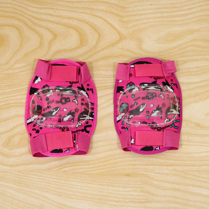 Kids knee pads wearing use